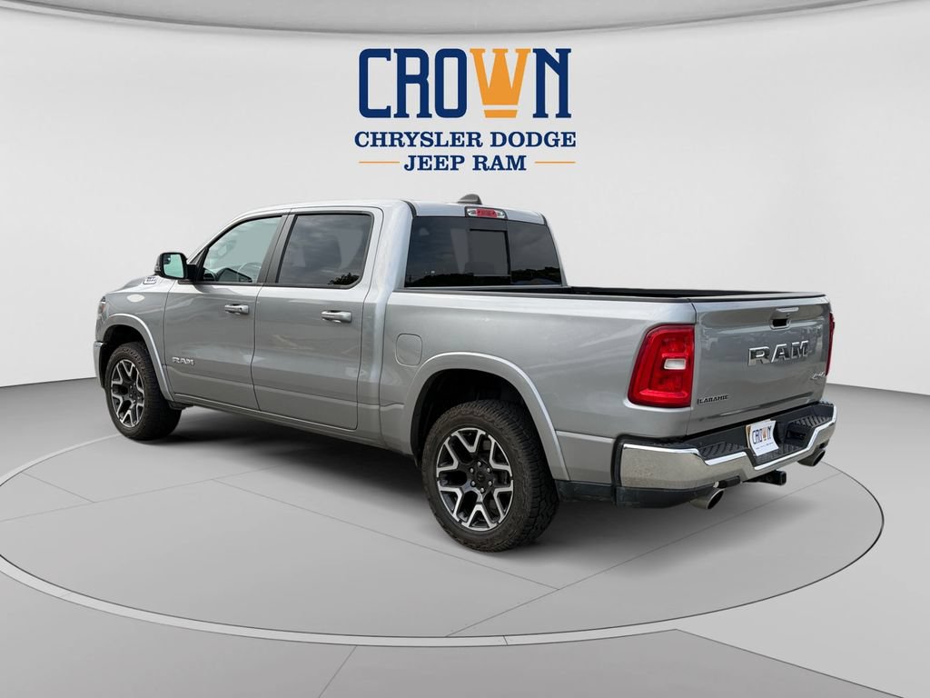 Used 2025 RAM 1500 Laramie AWD/4WD image 5