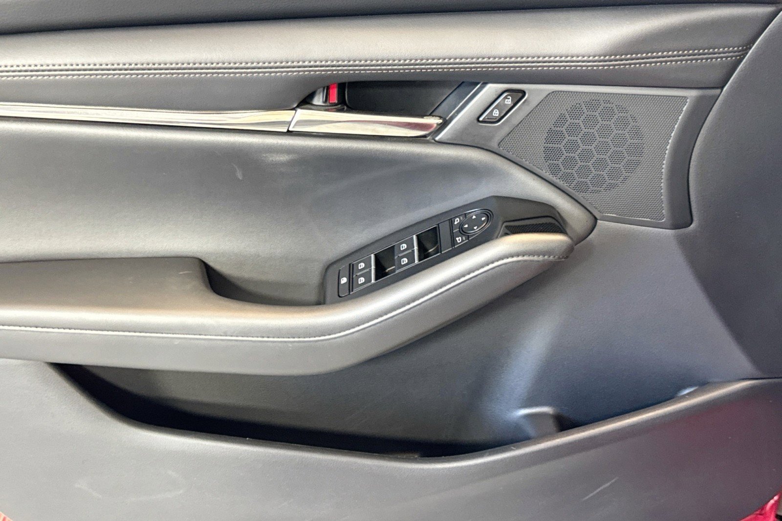 Used 2021 MAZDA MAZDA3 s image 17