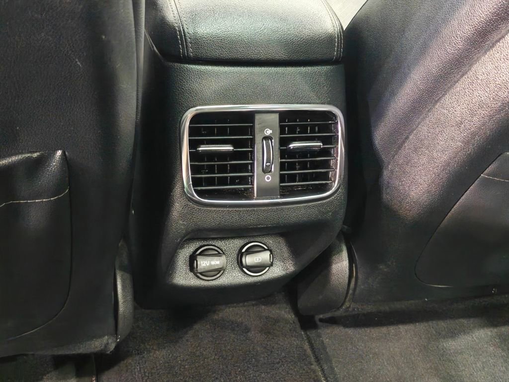 Used 2020 Kia Optima Premium image 29