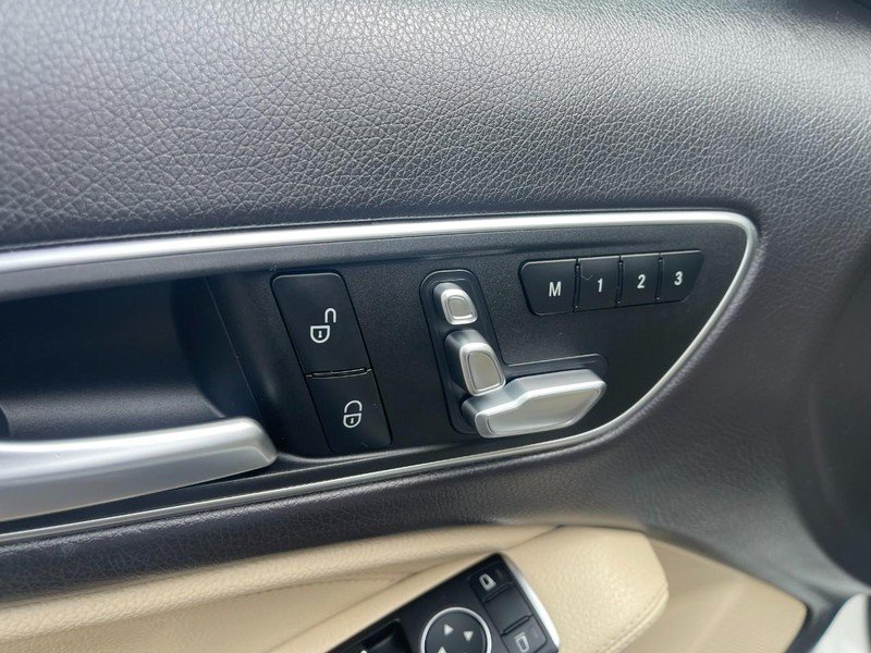 Used 2018 Mercedes-Benz GLA 250 w/ Premium Package image 22