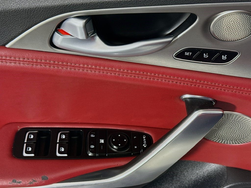 Used 2019 Kia Stinger GT2 AWD/4WD image 23