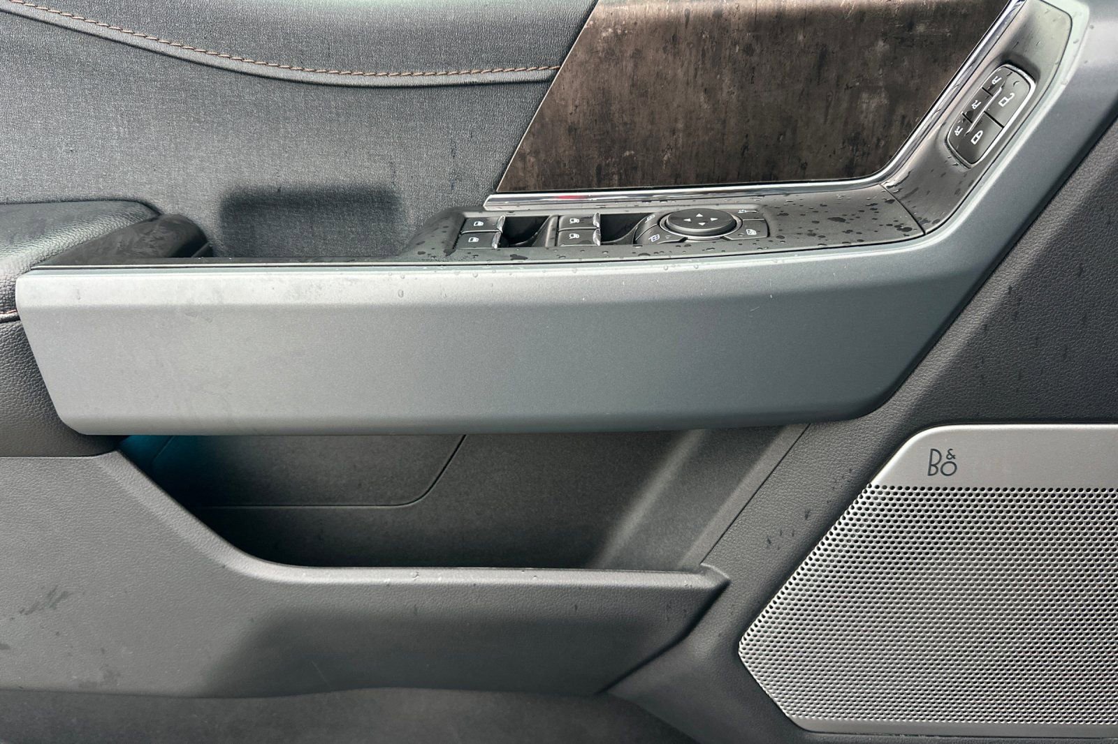 Used 2023 Ford F150 Lightning Lariat w/ Equipment Group 511A High image 11