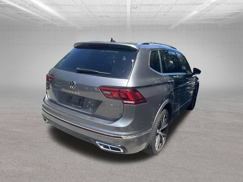Used 2024 Volkswagen Tiguan SEL R-Line AWD/4WD image 5