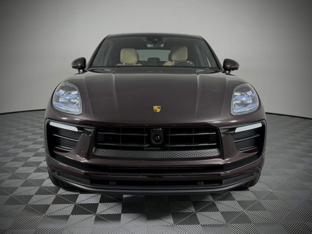 New 2025 Porsche Macan image 8