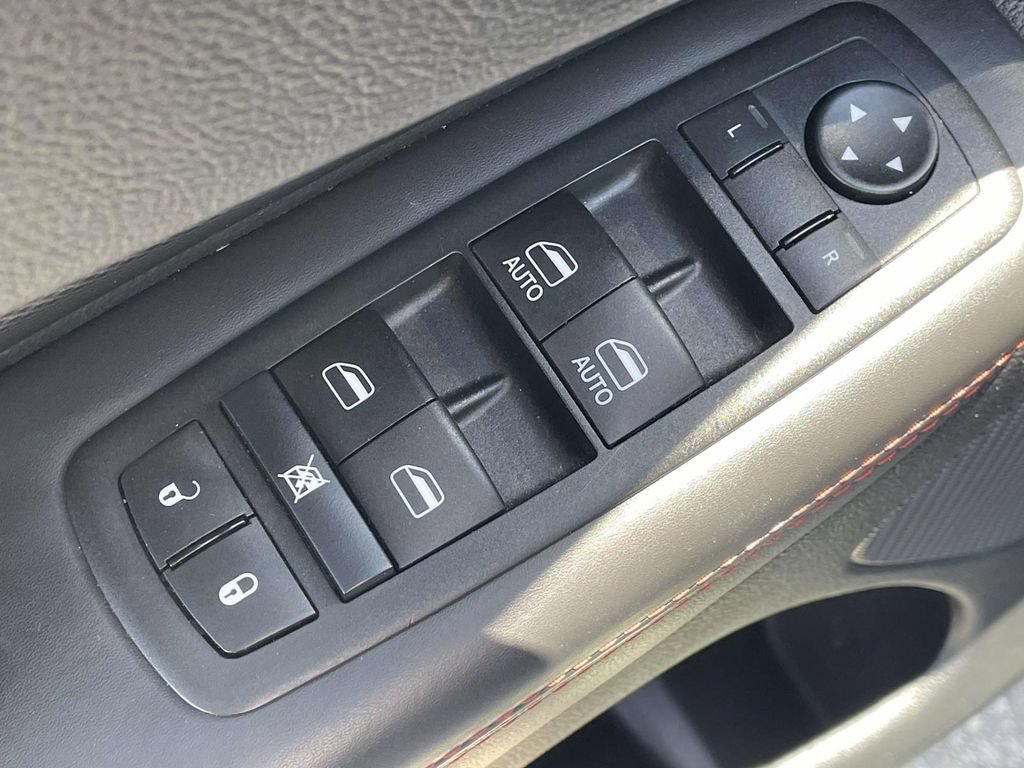 Used 2024 Dodge Durango GT RWD image 18