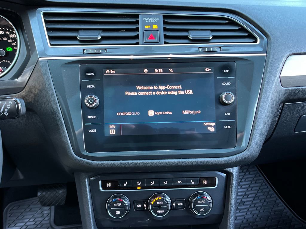 Used 2020 Volkswagen Tiguan S image 17