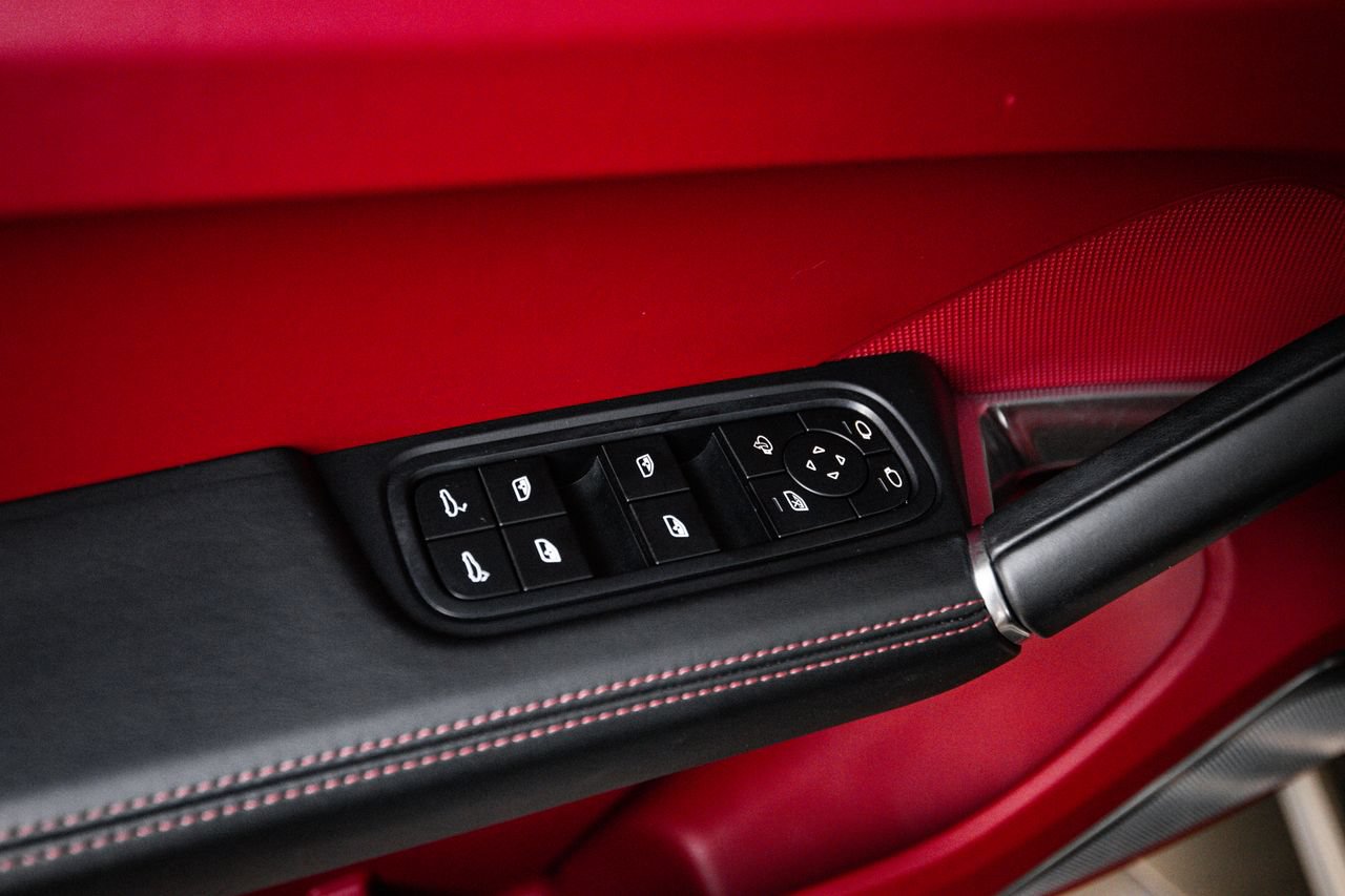 Certified 2022 Porsche Cayenne Turbo AWD/4WD image 22