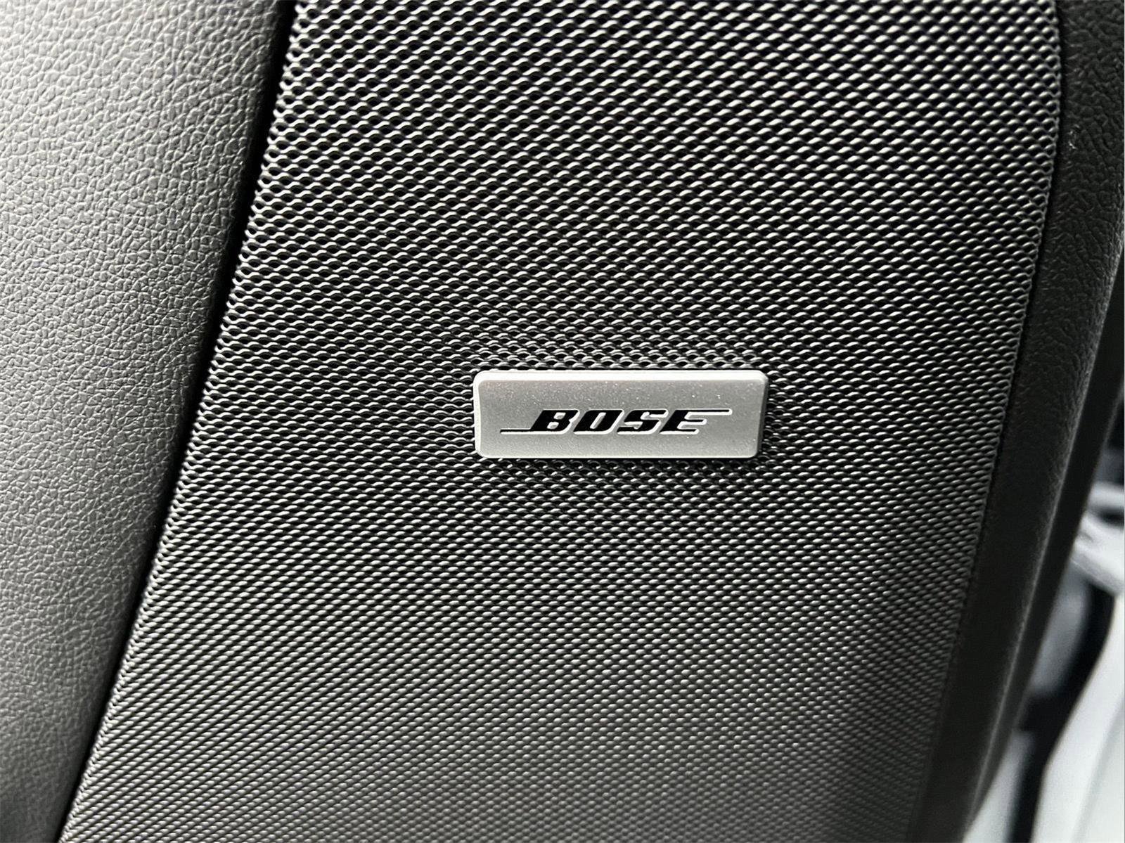 New 2026 GMC Yukon XL Denali w/ Sun & Power Step Package image 27