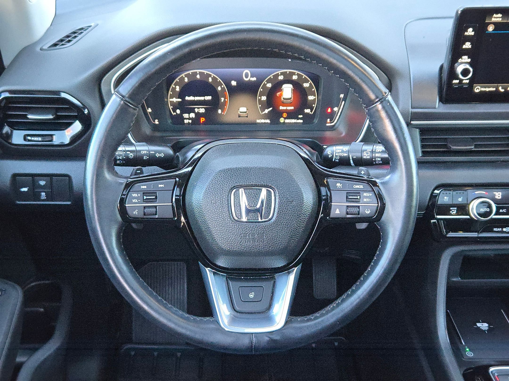 Used 2023 Honda Pilot Elite image 22