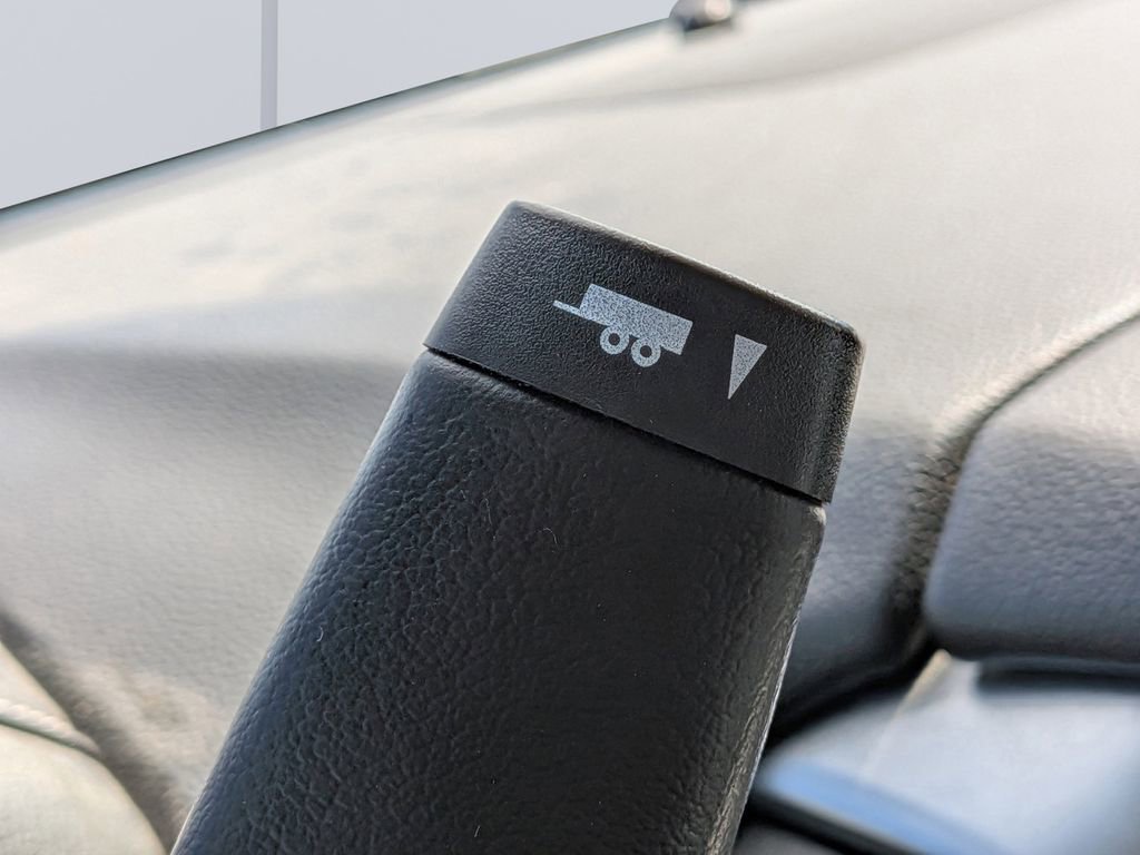 Used 2017 Chevrolet Suburban Premier image 33