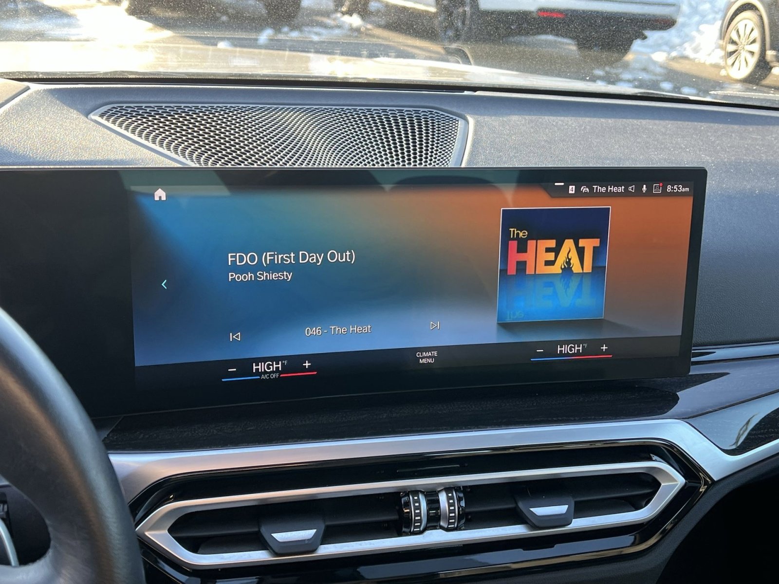 Used 2023 BMW 330e xDrive w/ Premium Package image 18