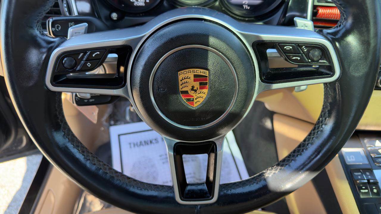 Used 2017 Porsche Macan AWD/4WD image 31