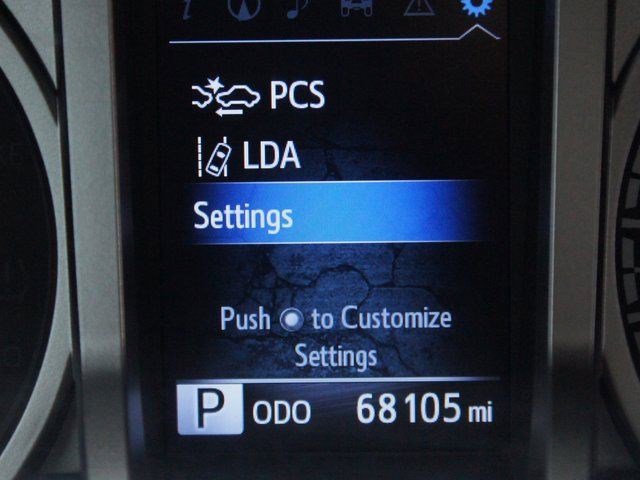 Used 2022 Toyota Tacoma Limited image 4