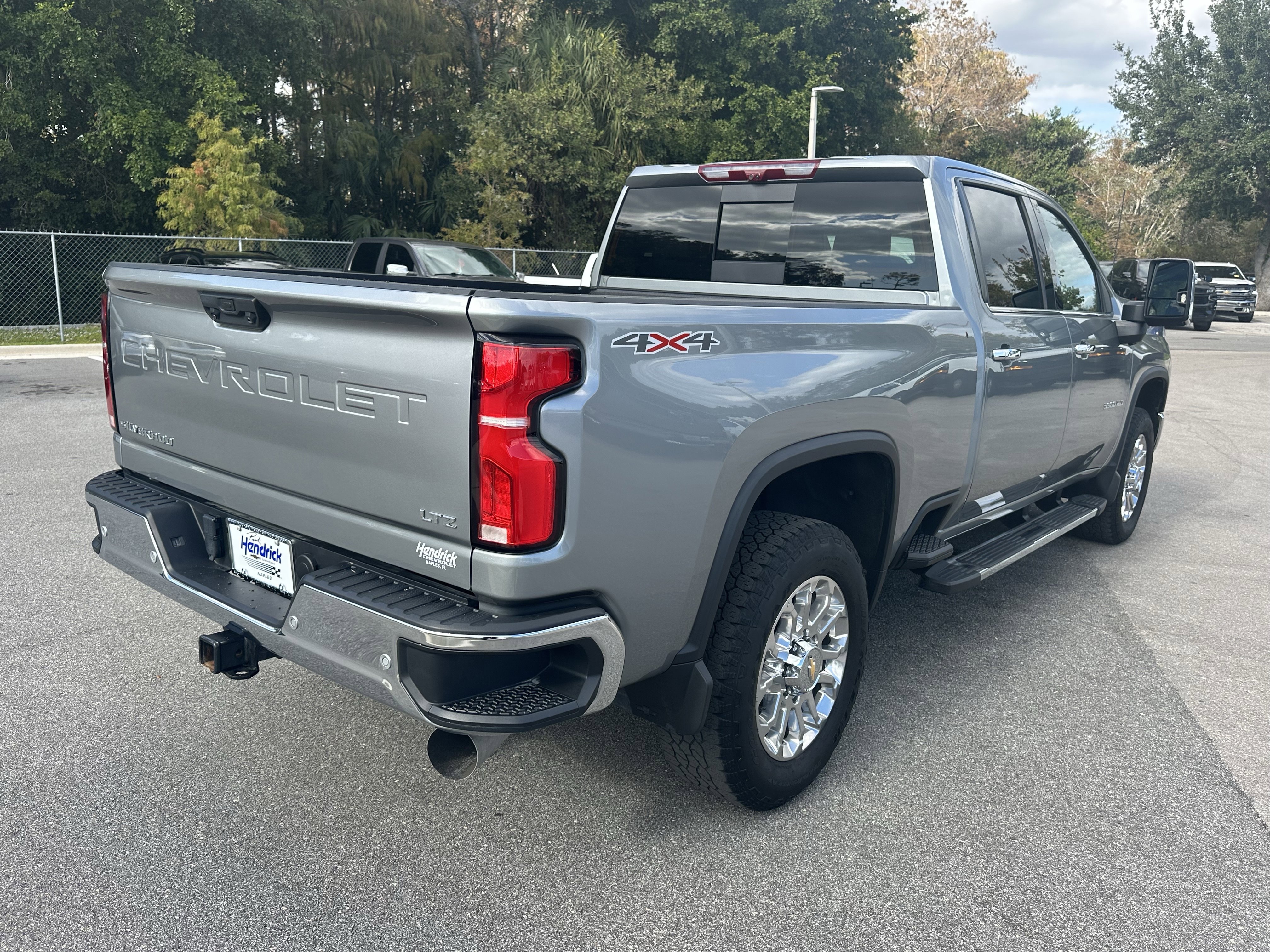 Used 2025 Chevrolet Silverado 3500 LTZ w/ LTZ Premium Package image 10