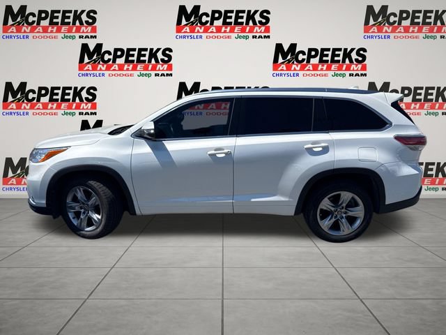 Used 2016 Toyota Highlander Limited FWD image 2