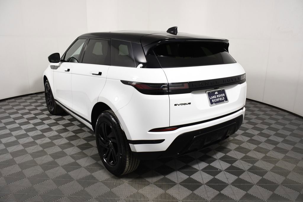Used 2024 Land Rover Range Rover Evoque S image 4
