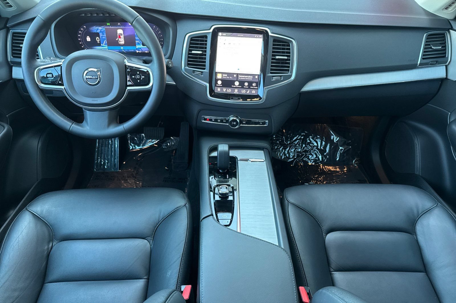 Used 2023 Volvo XC90 B5 Core w/ Protection Package Premier AWD/4WD image 14