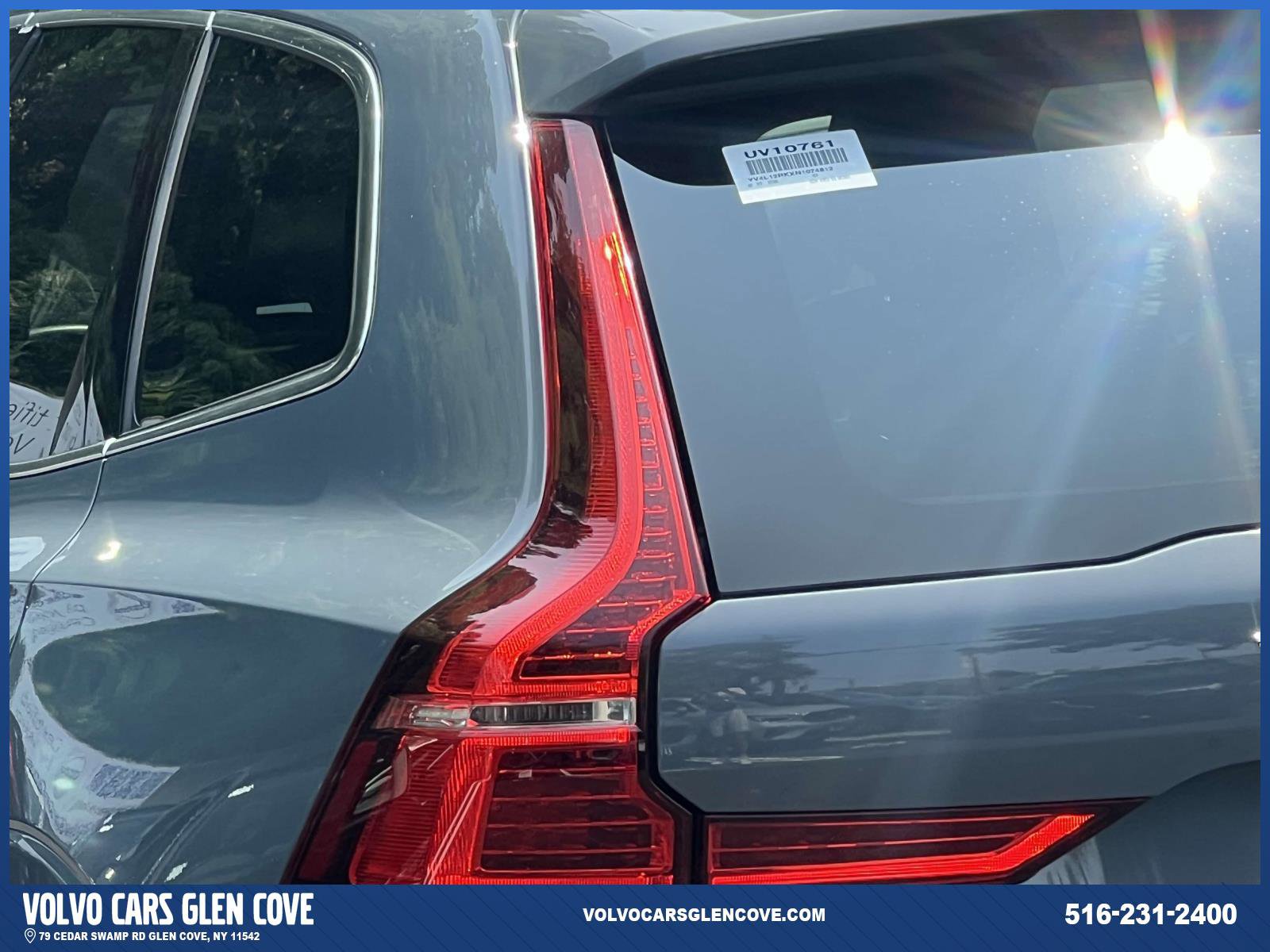 Certified 2022 Volvo XC60 B5 Momentum w/ Climate Package image 8