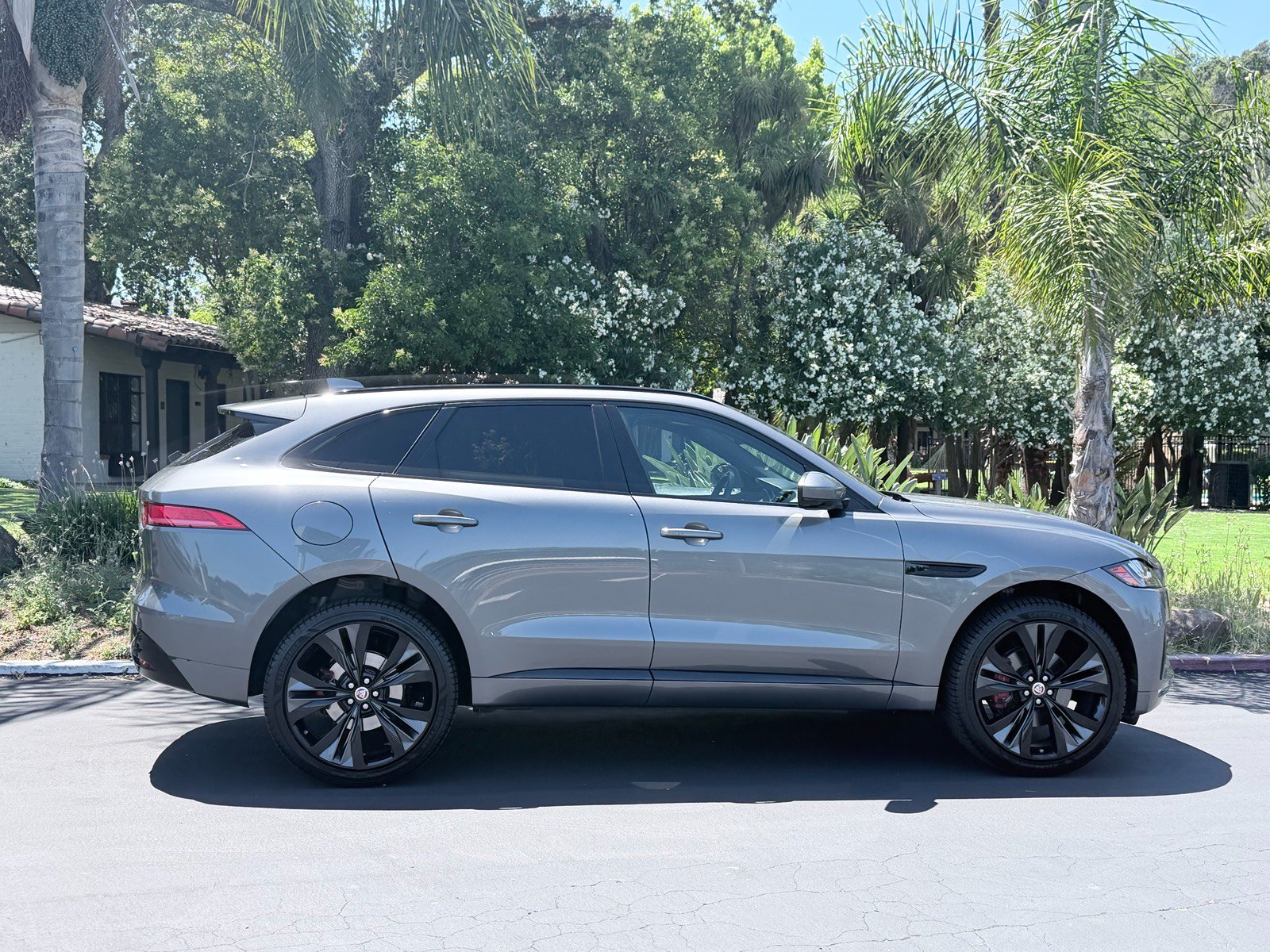 Used 2017 Jaguar F-PACE S AWD/4WD image 5