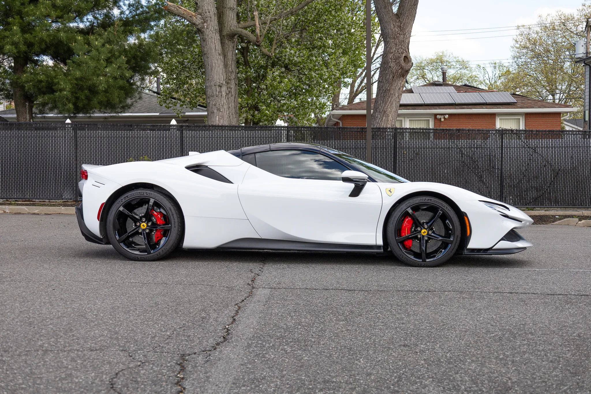 Used 2025 Ferrari SF90 Spider image 24