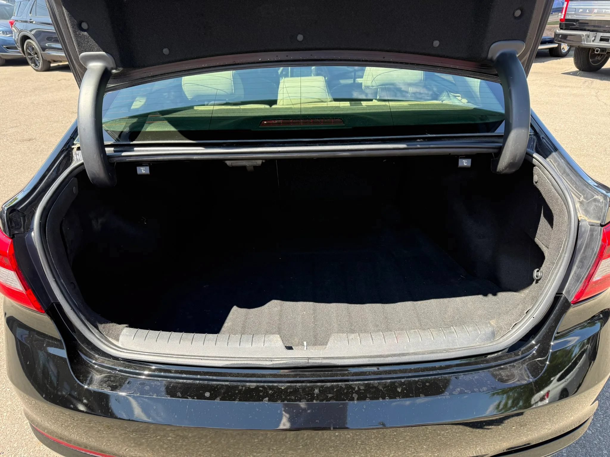Used 2017 Hyundai Sonata Limited w/ Cargo Package FWD image 29