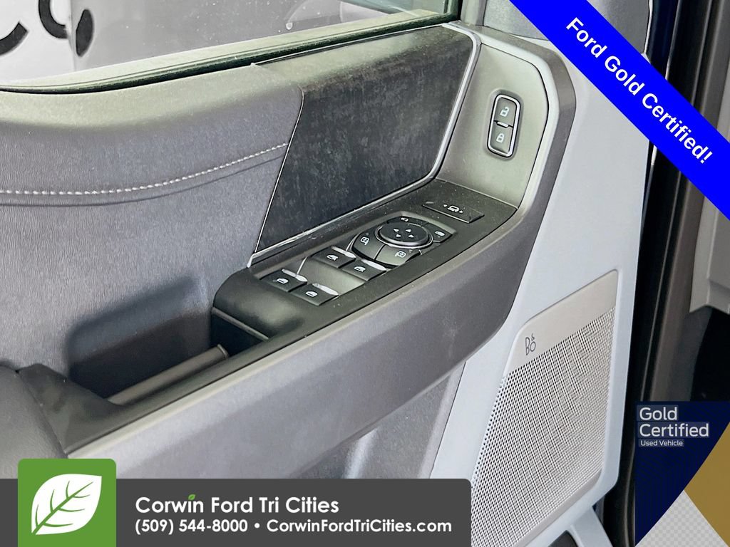 Used 2025 Ford F350 XLT w/ Black Appearance Package AWD/4WD image 12