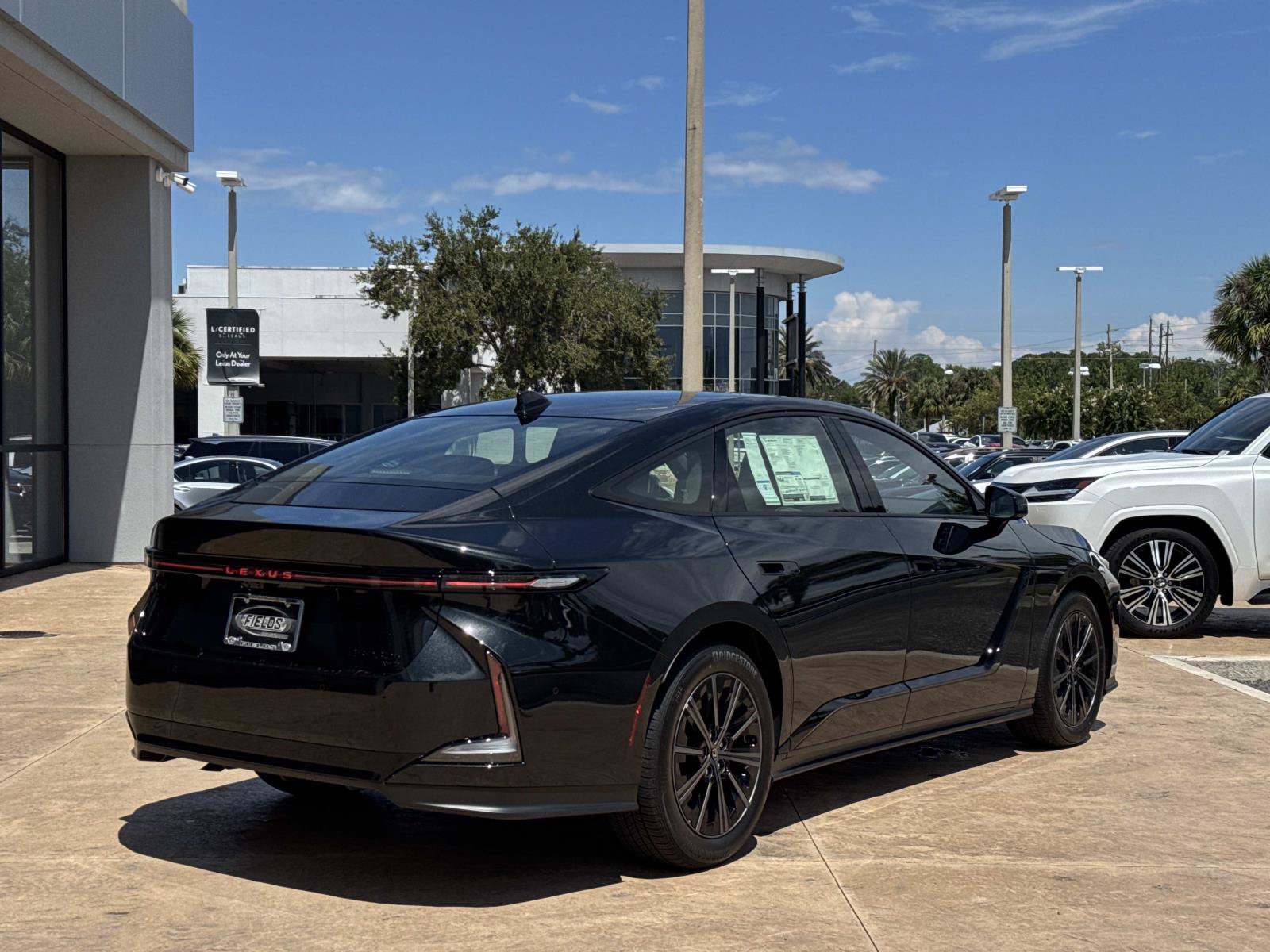New 2026 Lexus ES 350h AWD image 3