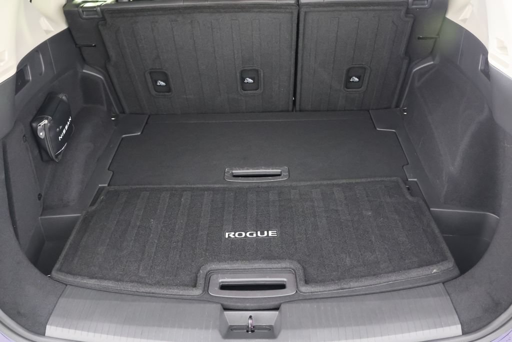 Used 2024 Nissan Rogue Platinum w/ Platinum Premium Package AWD/4WD image 21