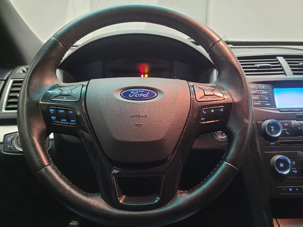 Used 2016 Ford Explorer XLT FWD image 22