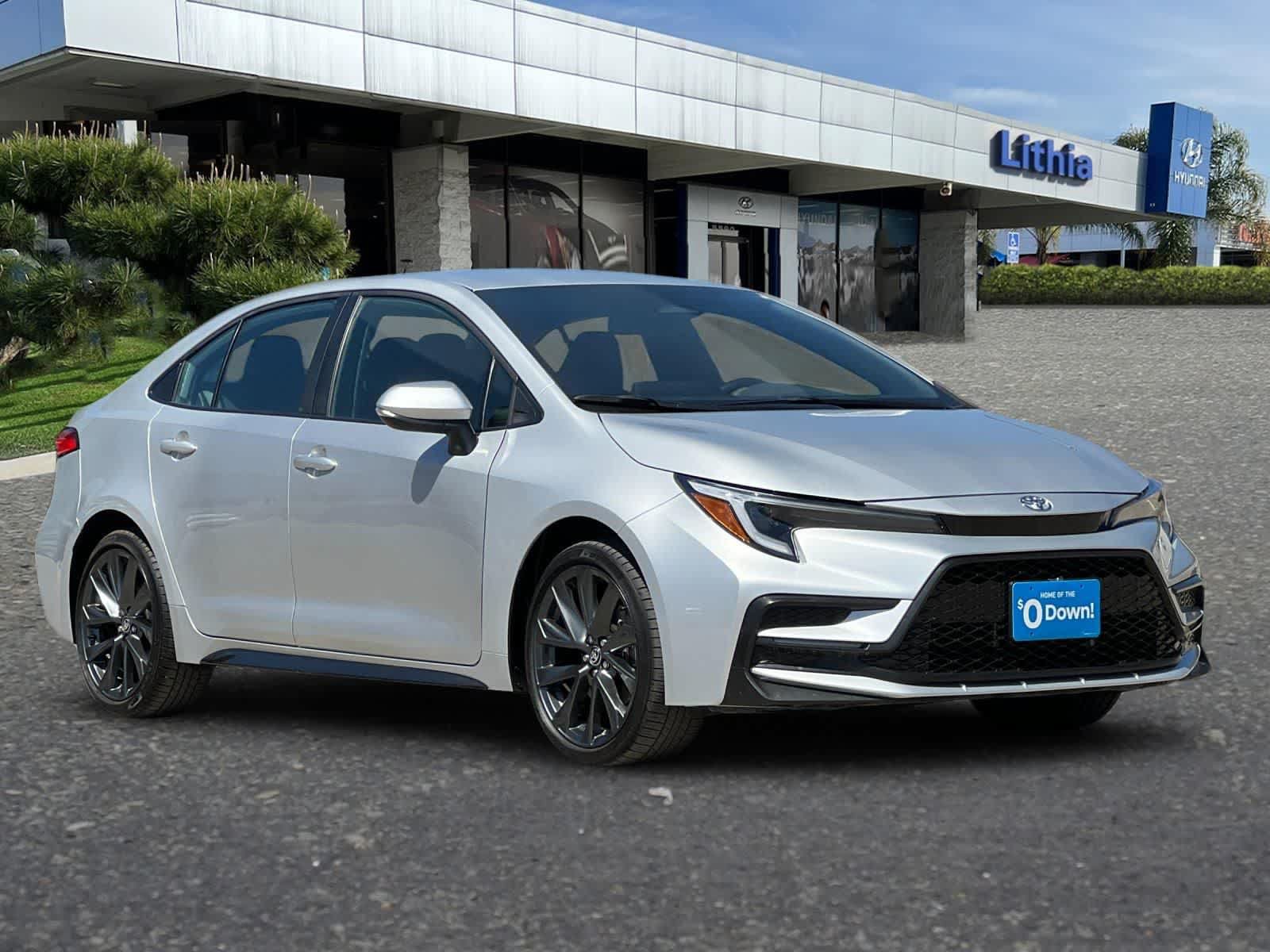 Used 2025 Toyota Corolla SE FWD image 10