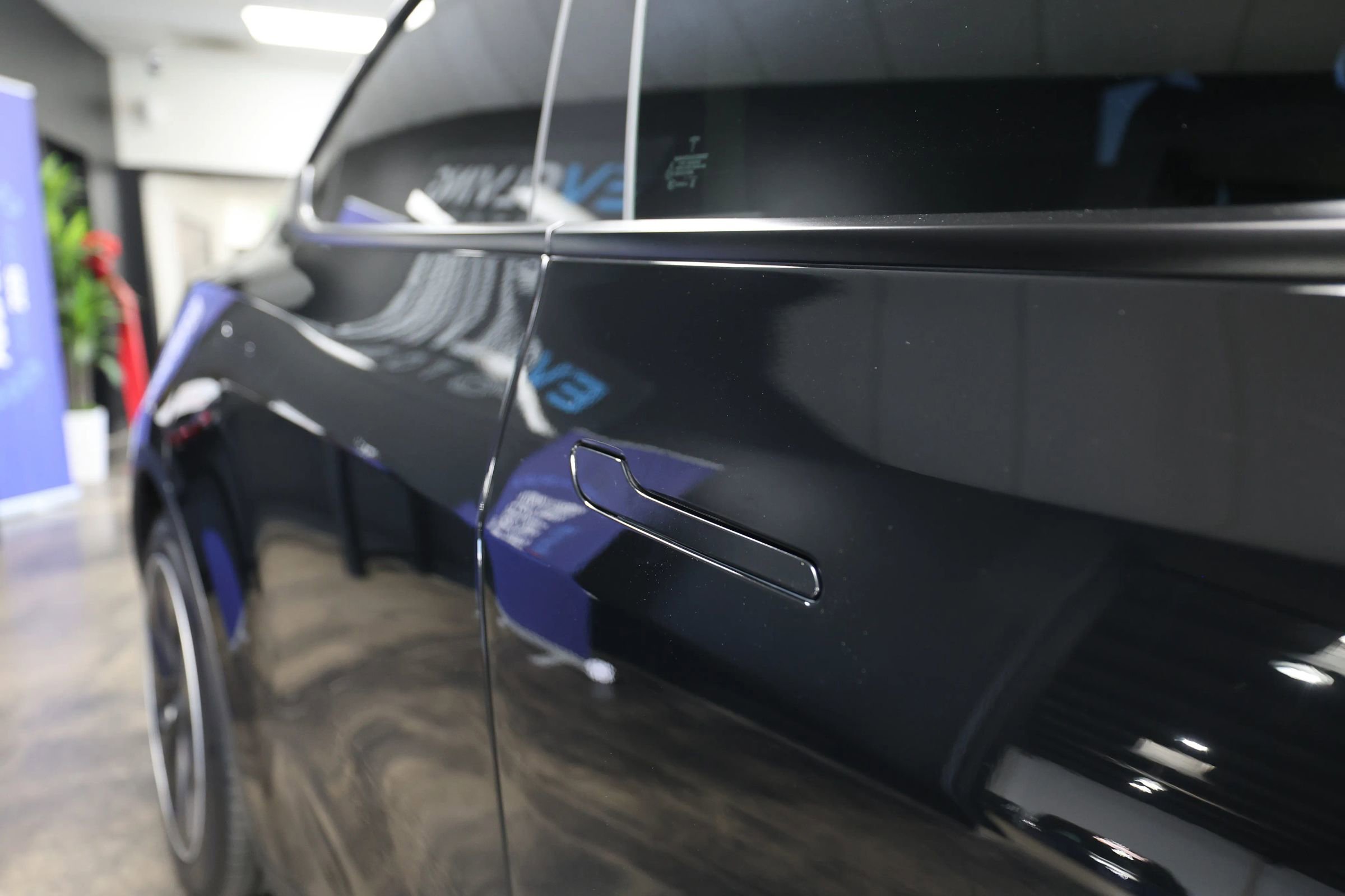 Used 2021 Tesla Model Y Long Range image 17