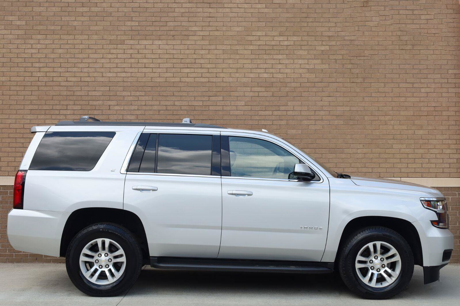 Used 2018 Chevrolet Tahoe LT AWD/4WD image 3
