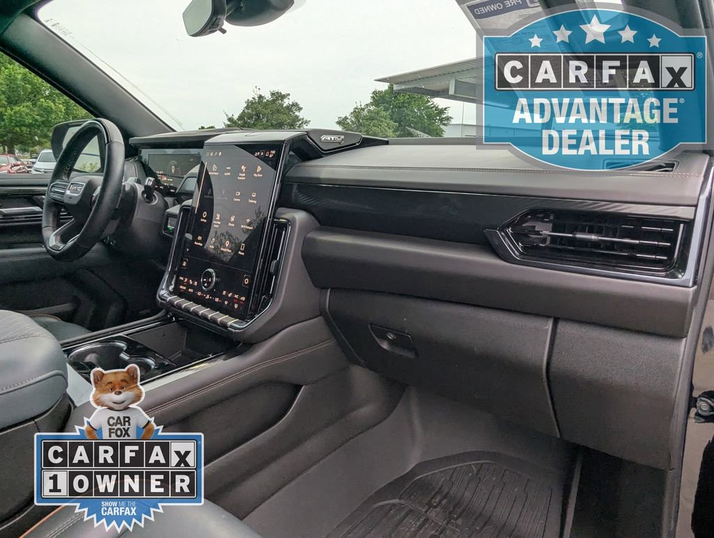 Used 2025 GMC Yukon AT4 w/ AT4 Premium Plus Package AWD/4WD image 27