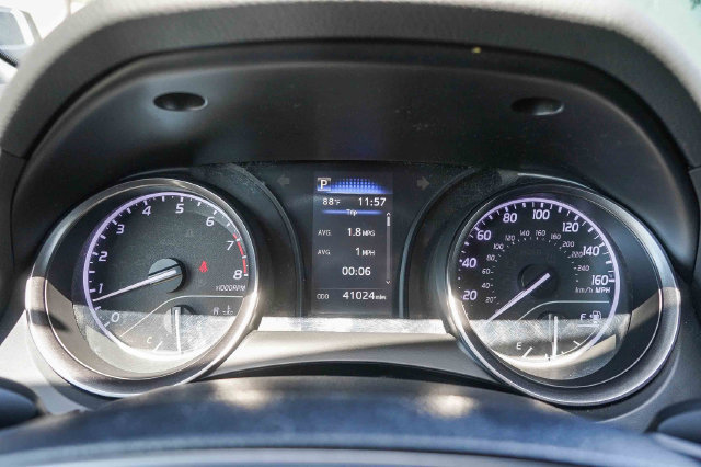 Used 2021 Toyota Camry SE FWD image 30