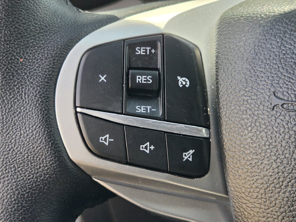 Used 2023 Ford Explorer XLT RWD image 23