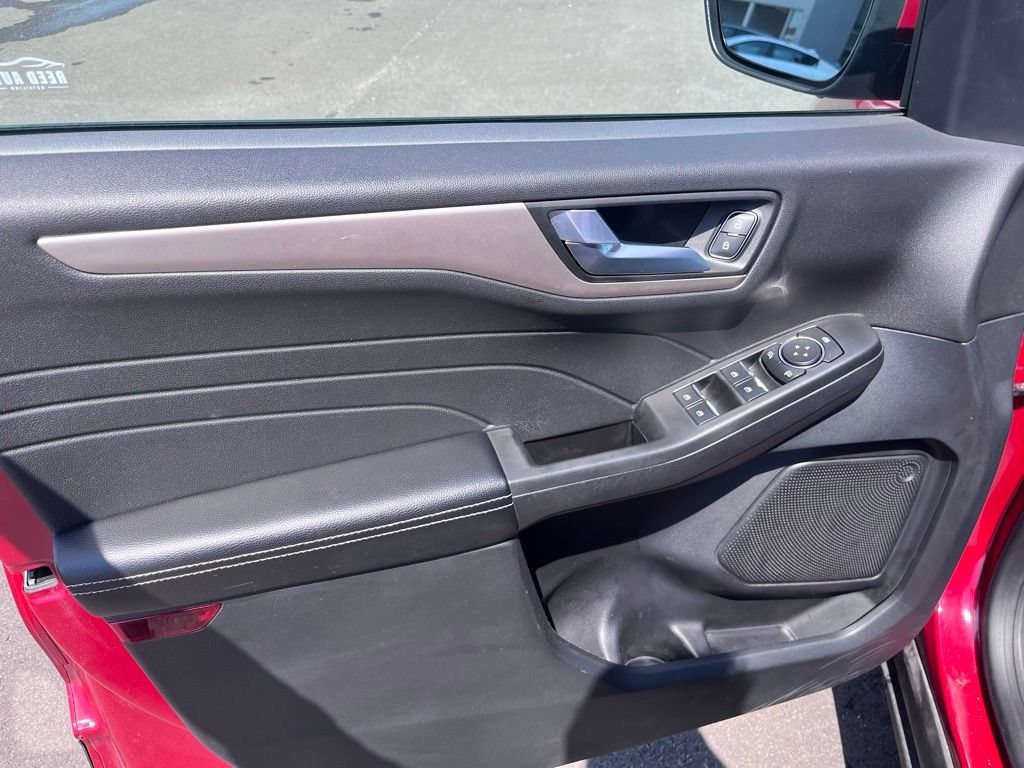 Used 2021 Ford Escape SEL FWD image 8