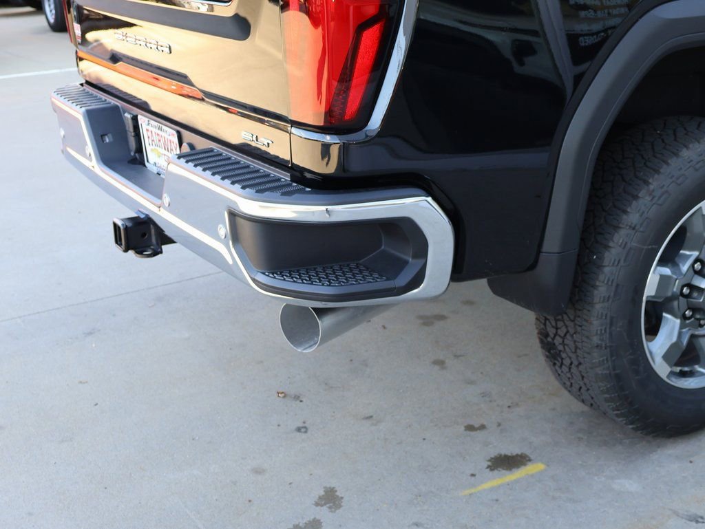 New 2025 GMC Sierra 2500 SLT w/ SLT Convenience Package image 37