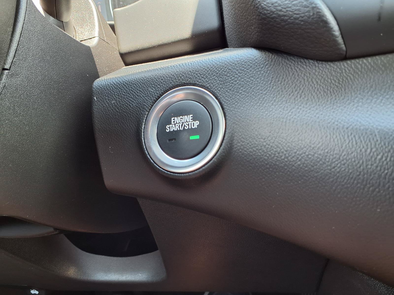 Used 2022 GMC Terrain SLE FWD image 18