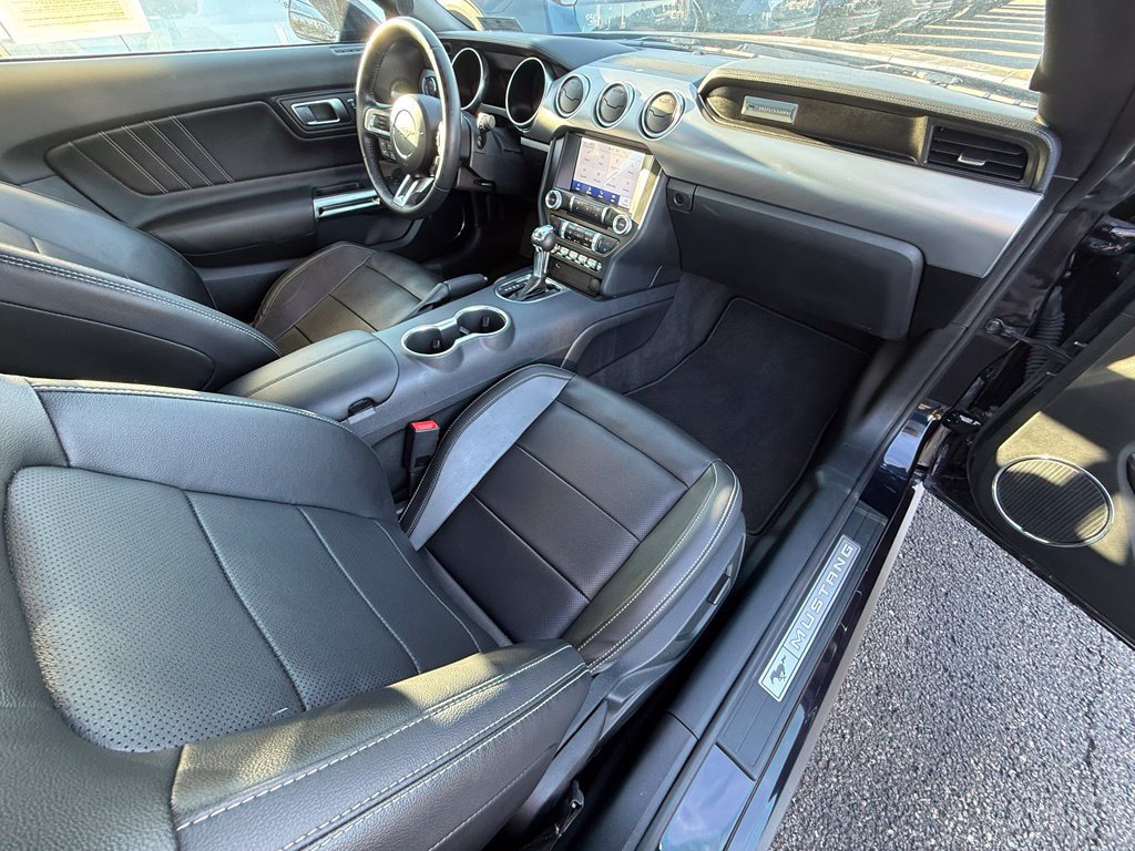Used 2022 Ford Mustang Premium RWD image 17