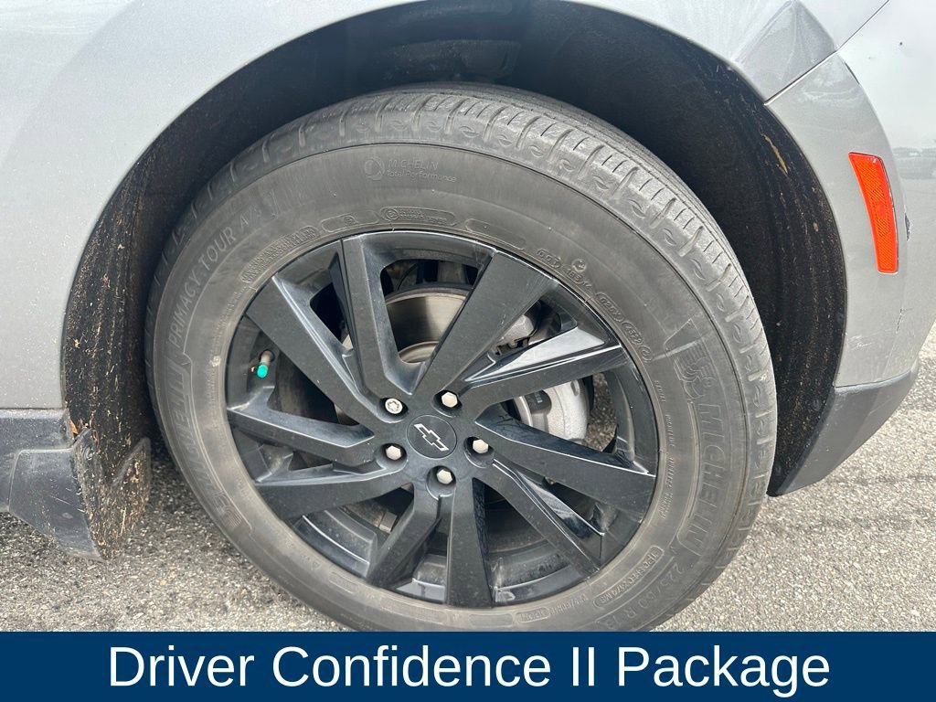 Used 2023 Chevrolet Equinox LS w/ Sport Edition image 3