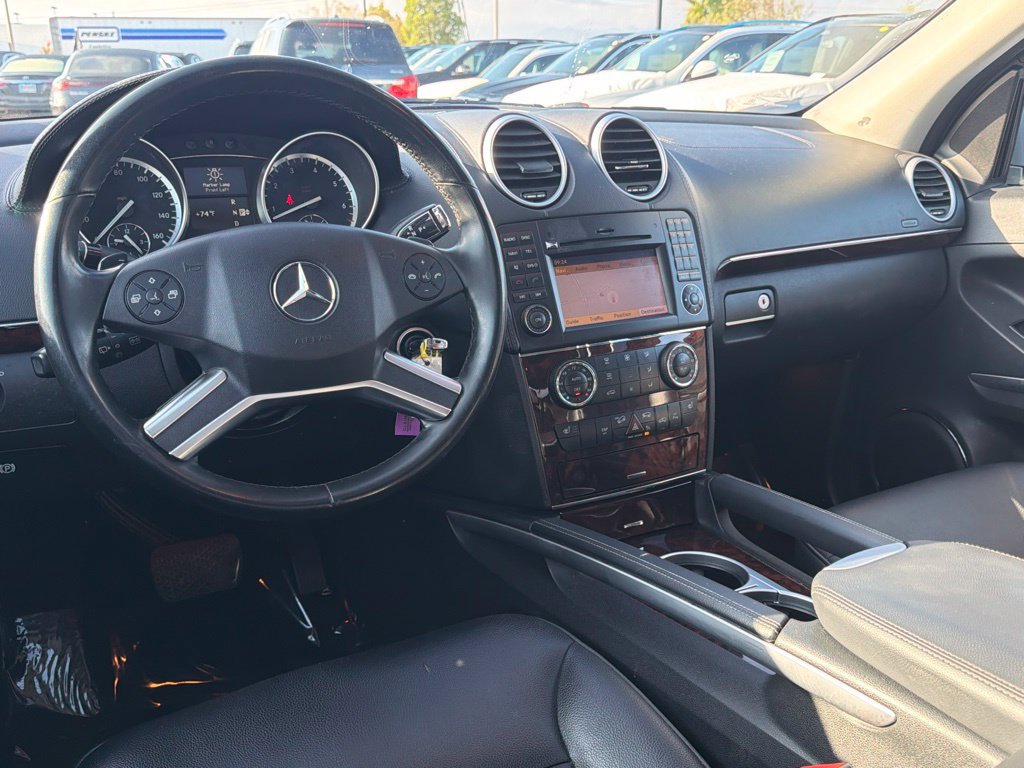 Used 2011 Mercedes-Benz GL 450 4MATIC image 33