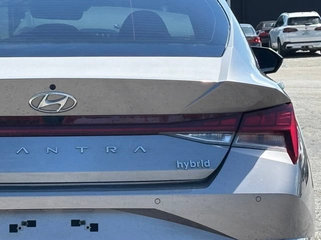 Used 2023 Hyundai Elantra Limited FWD image 5
