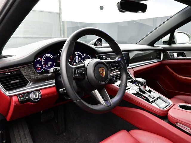 Used 2023 Porsche Panamera 4 Platinum Edition image 4