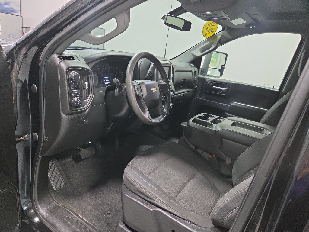 Used 2020 Chevrolet Silverado 2500 Custom w/ Custom Value Package AWD/4WD image 32