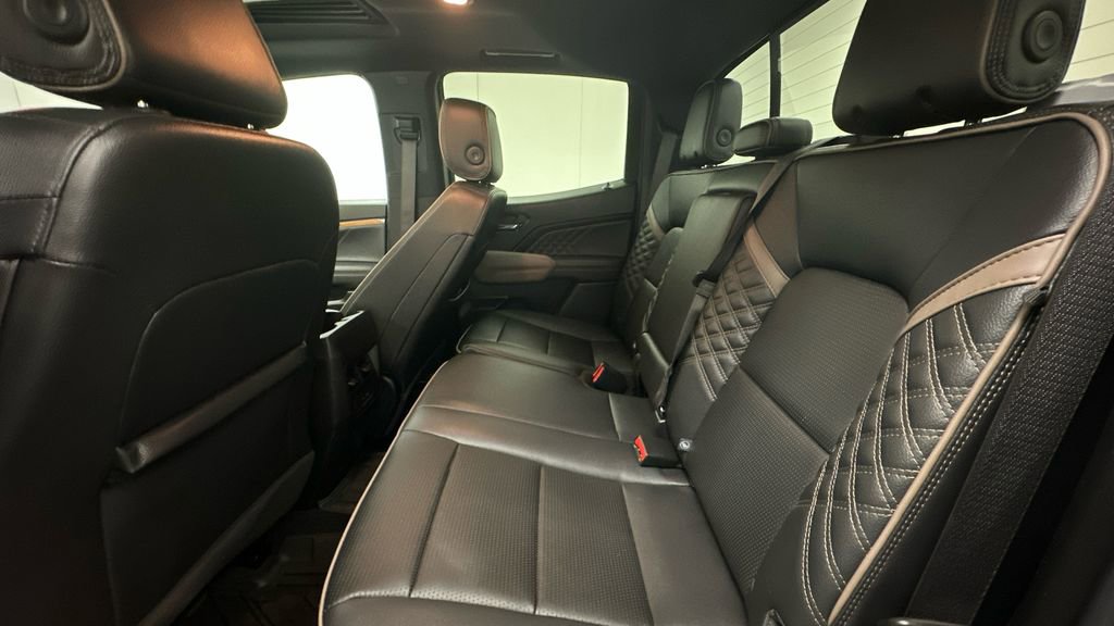 Used 2024 GMC Canyon Denali AWD/4WD image 10