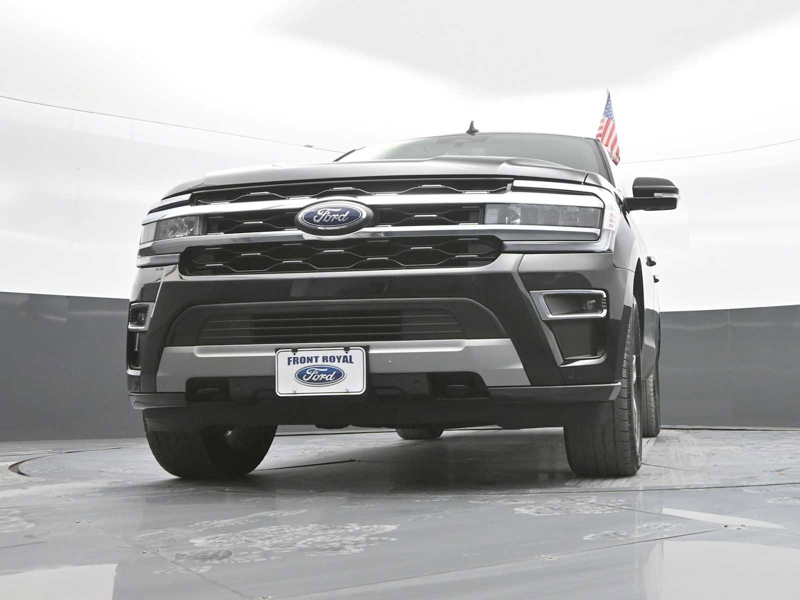 Used 2023 Ford Expedition Limited image 40