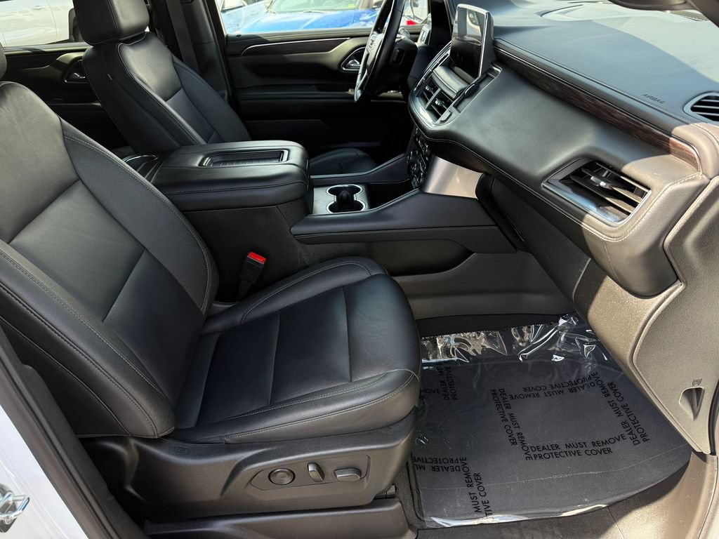 Used 2024 Chevrolet Tahoe LT RWD image 16