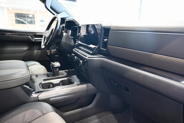 Used 2024 Chevrolet Silverado 1500 ZR2 w/ Technology Package image 13