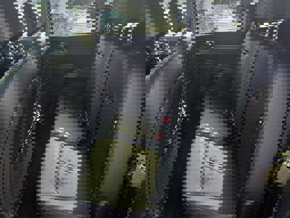 Used 2024 Kia Sorento S image 19