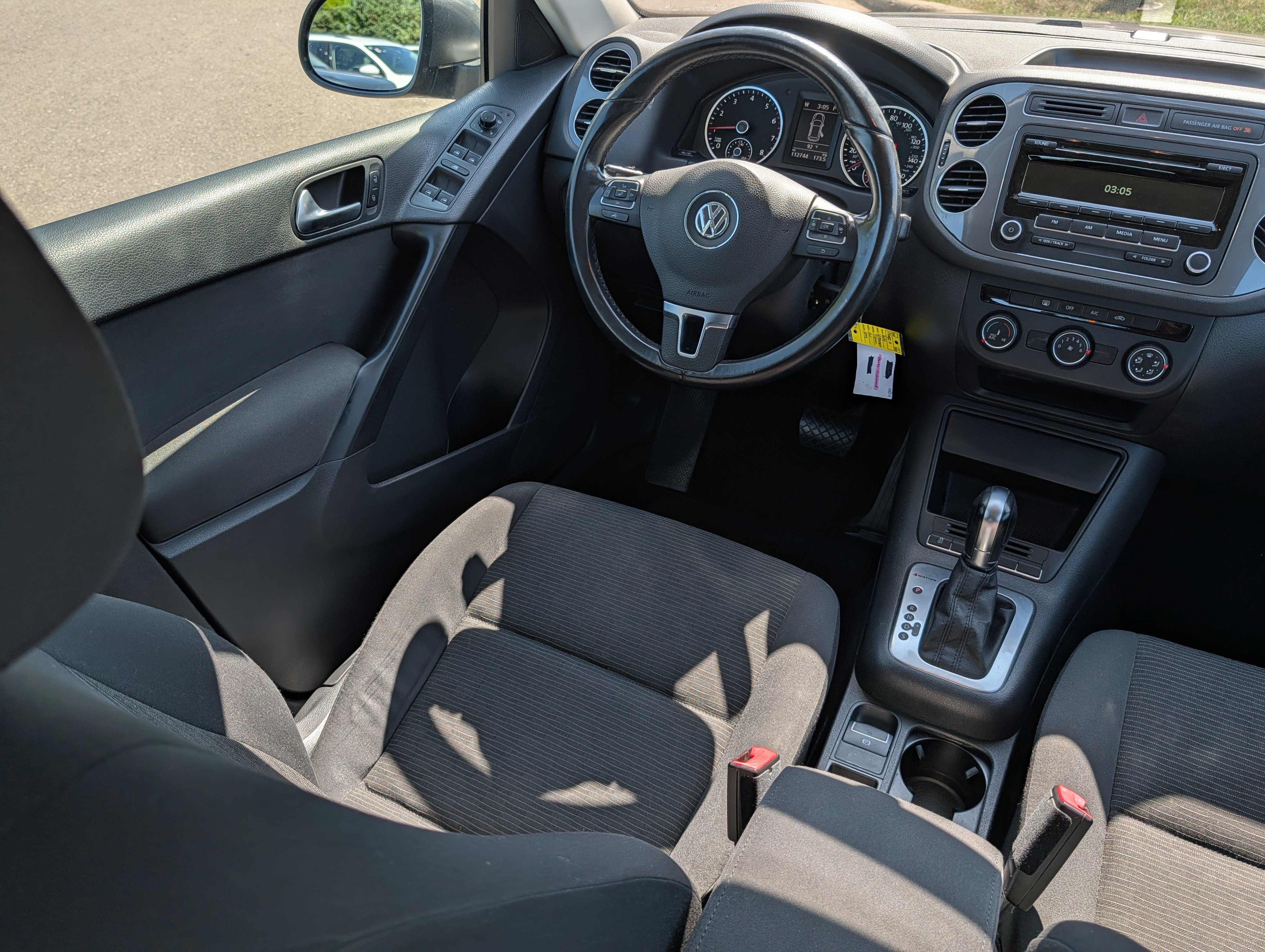 Used 2014 Volkswagen Tiguan S AWD/4WD image 9